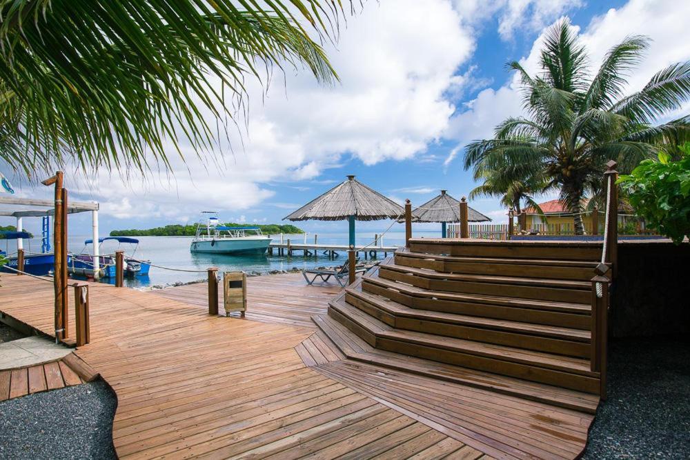 Wikkid Resort Dixon Cove Exterior photo